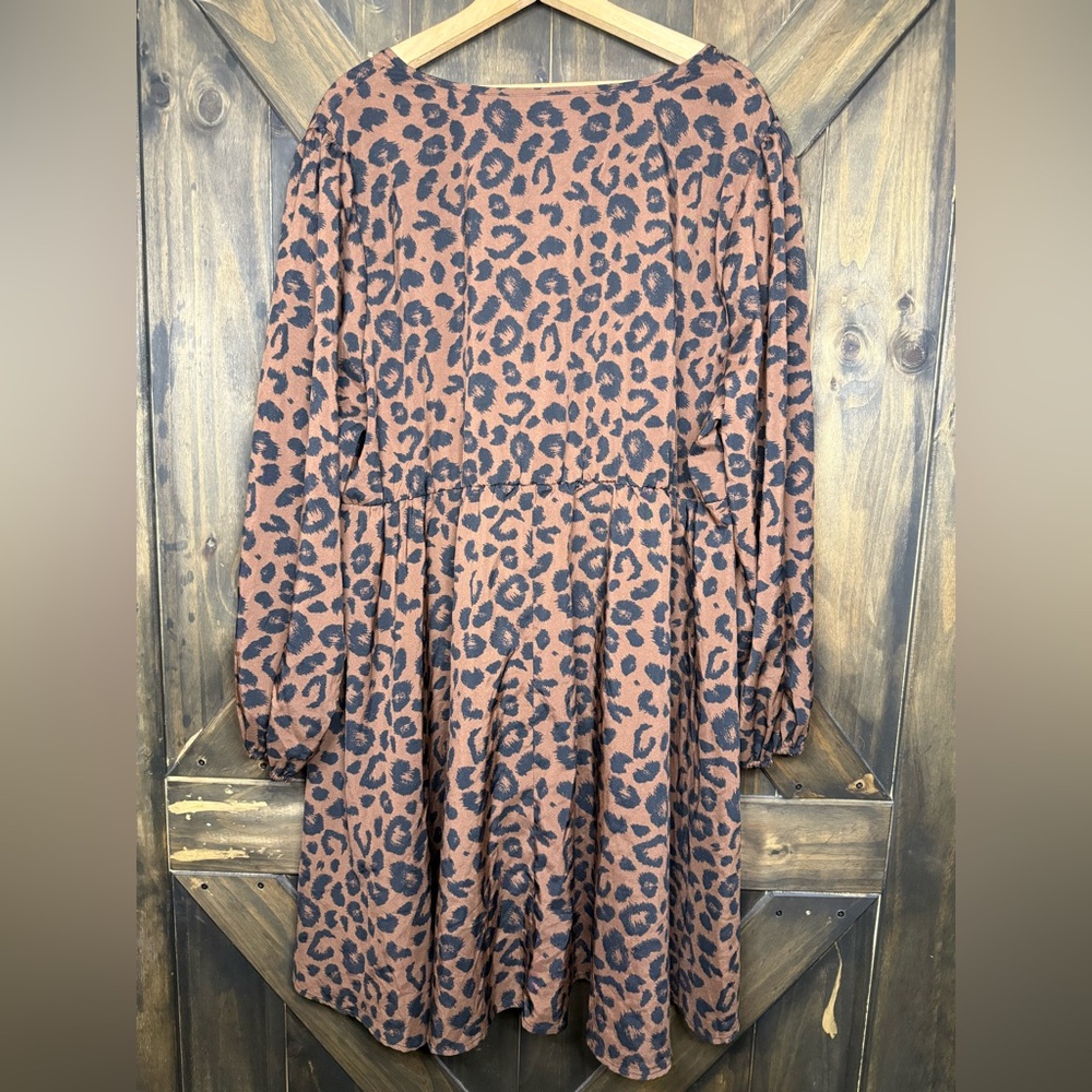 SHEIN Curve Leopard Long Sleeve Midi Dress 4XL - Picture 2 of 3